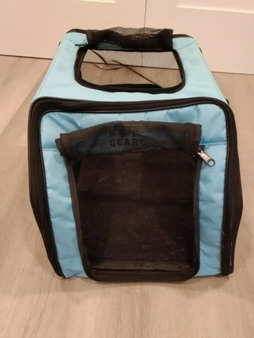 PET GEAR Light Blue Soft-Sided Car Seat/2Pet Carrier